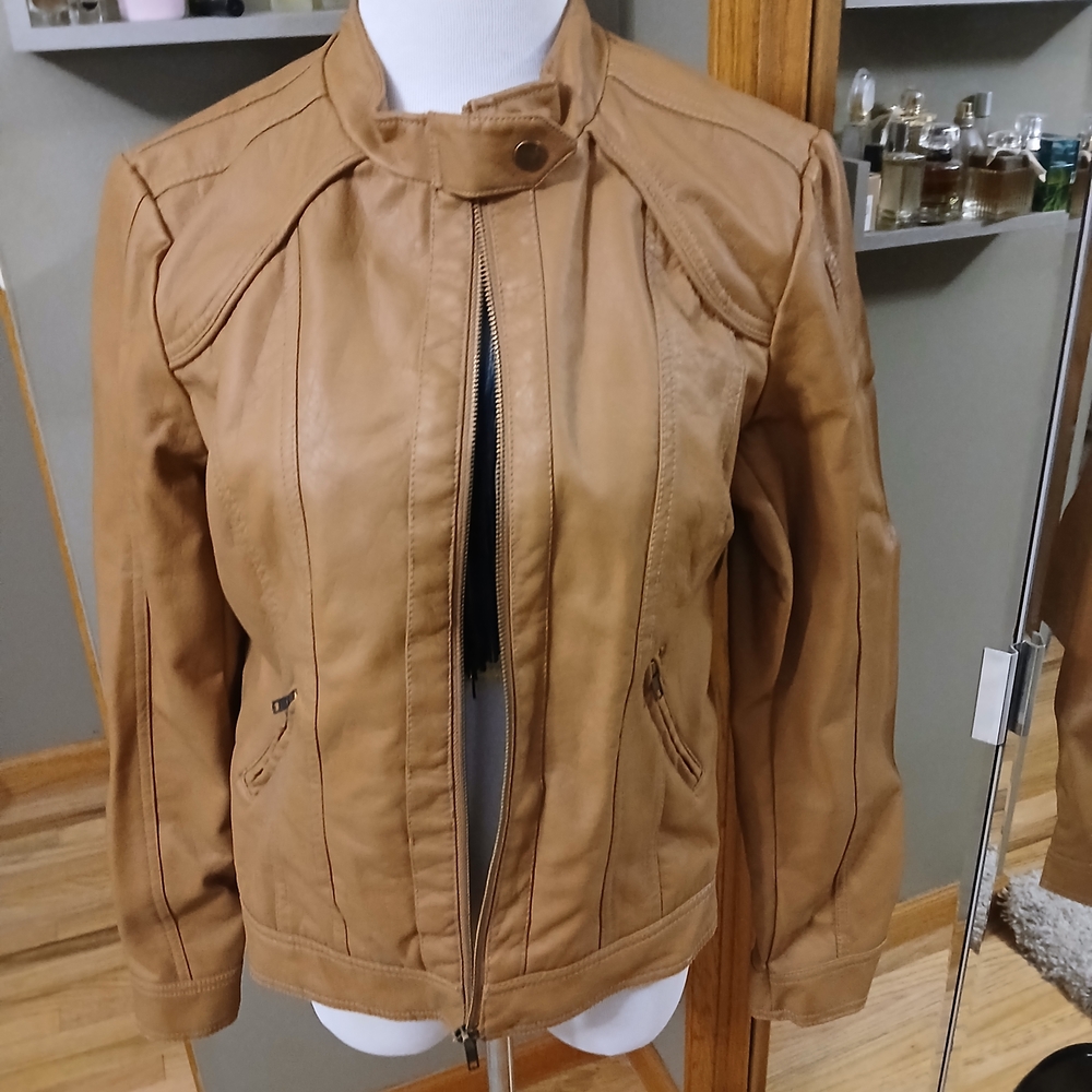 Stylish Tan Leather Jacket for Women